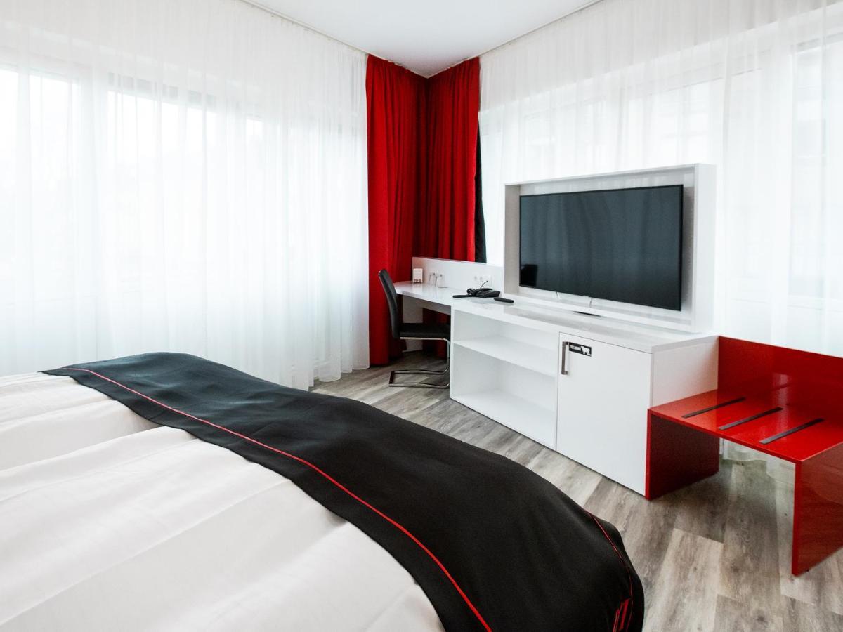 ดอร์เมโร โฮเทล ฮันโนเฟอร์-ลังเงนฮาเกินแอร์พอร์ต Hotel Langenhagen  ภายนอก รูปภาพ